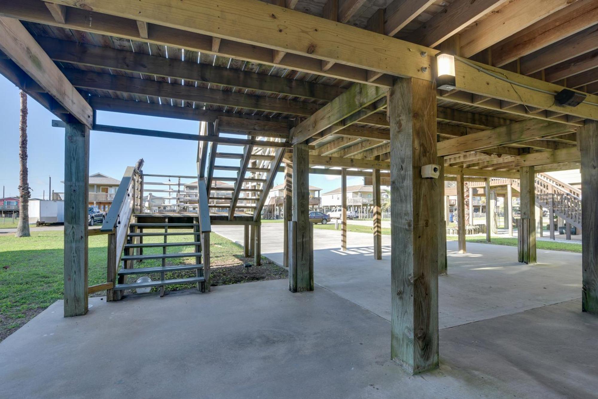 Sunset-View Surfside Beach House Walk To Beach! 외부 사진